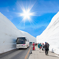 雪之大谷．黑部立山巡禮、上高地、白川鄉合掌村、兼六園五日