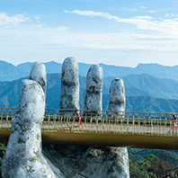 飛越峴港五日-古都雙城、巴拿山佛手橋、古鎮手作燈籠+放水燈、魅力峴港秀、迦南島桶船原生態之旅、無購物、午班機